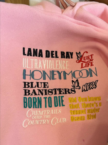 Lana Del Rey Album ( Design 2 ) – Embroidered Crew photo review