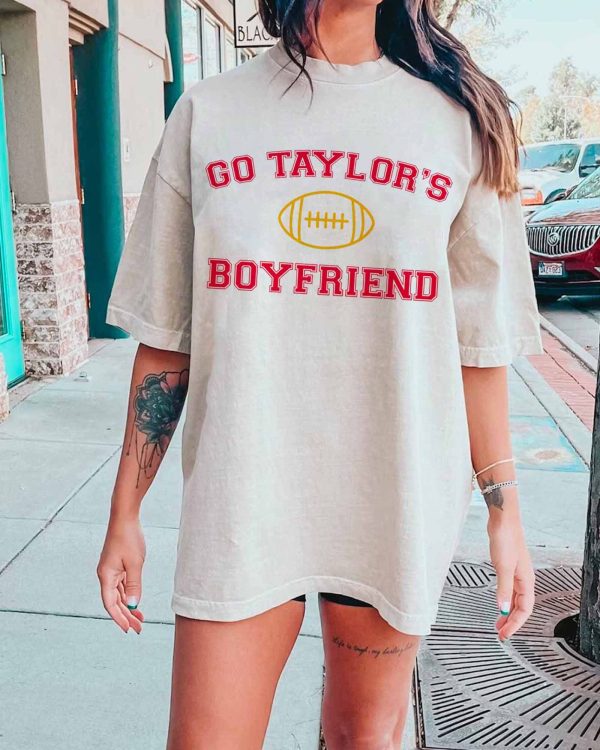 Go Taylor Boyfriend Shirt