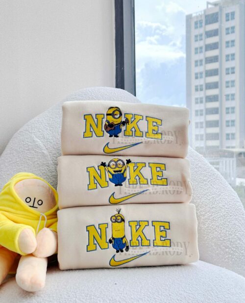 Youth – Minions Embroidered Sweatshirt